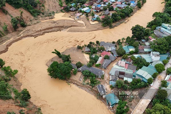 Phó Thủ tướng Trần Hồng Hà: Bảo vệ người dân bằng mọi giá