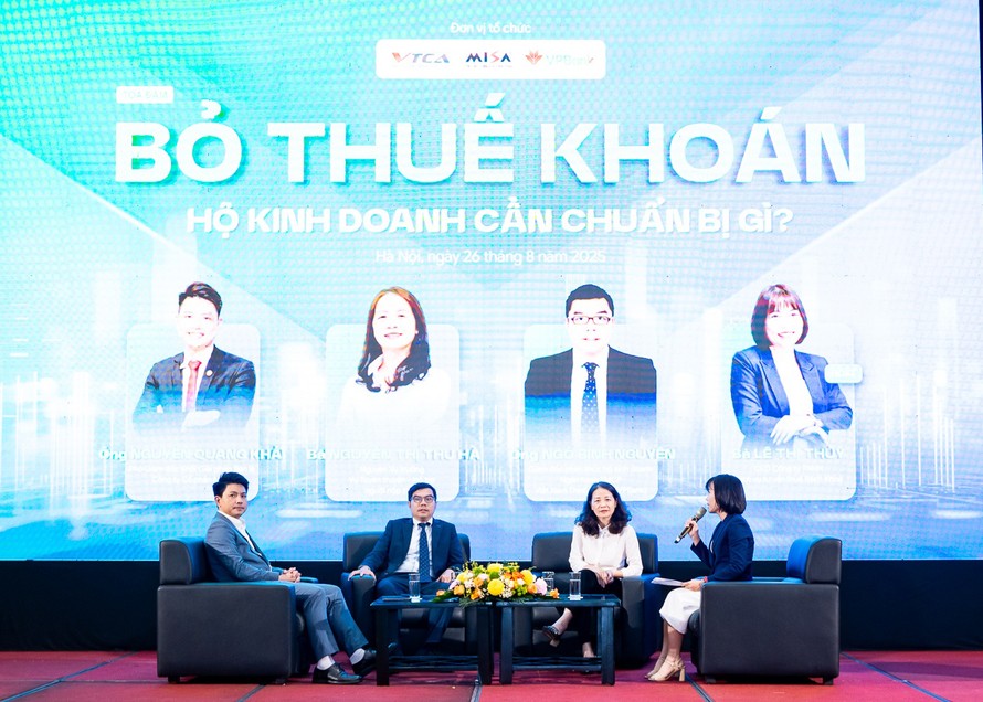Hội thảo “Bỏ thuế khoán – Hộ kinh doanh cần chuẩn bị gì?” được VPBank phối hợp cùng MISA tổ chức
