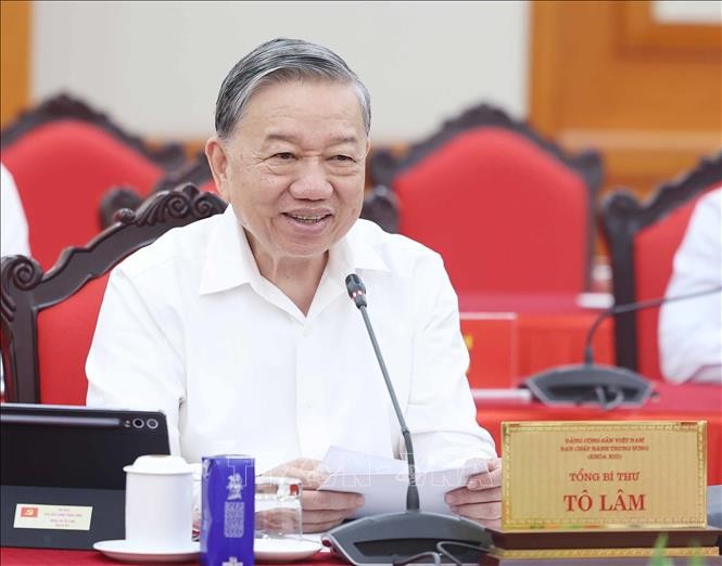 Tổng Bí thư Tô Lâm phát biểu tại cuộc làm việc của Bộ Chính trị với Ban Thường vụ Đảng ủy Mặt trận Tổ quốc, các đoàn thể Trung ương