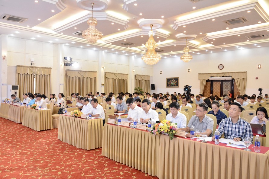 Các đại biểu dự Hội nghị 