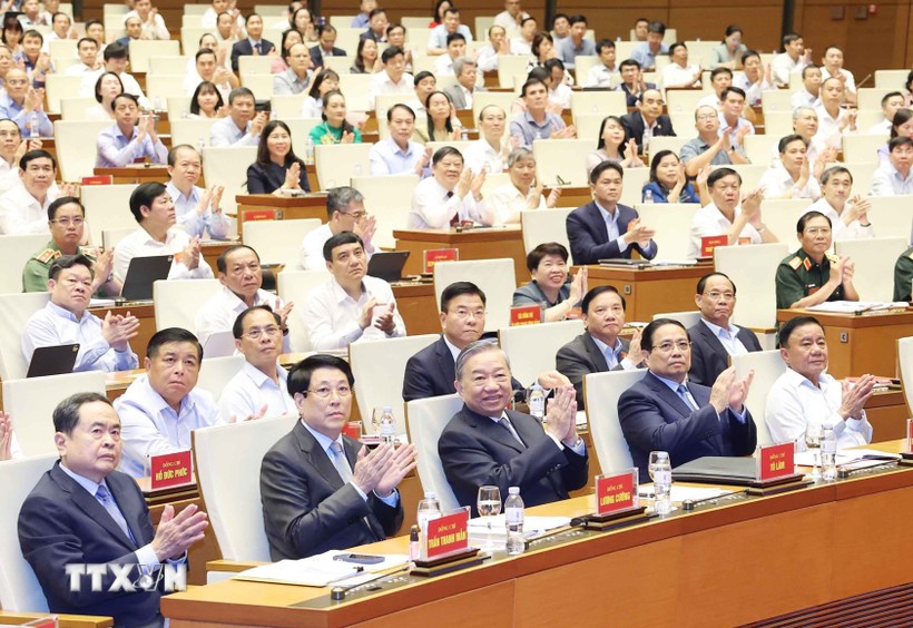Tổng Bí thư Tô Lâm và các đại biểu tham dự Hội nghị tại điểm cầu chính Phòng họp Diên Hồng, Nhà Quốc hội, Hà Nội. Ảnh: Thống Nhất/TTXVN
