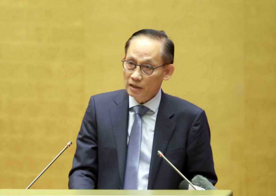 Đồng chí Lê Hoài Trung, Bí thư Trung ương Đảng, Quyền Bộ trưởng Bộ Ngoại giao trình bày chuyên đề “Nội dung trọng tâm, cốt lõi của Nghị quyết số 59-NQ/TW, ngày 24/01/2025 của Bộ Chính trị về hội nhập quốc tế trong tình hình mới và Chương trình hành động thực hiện Nghị quyết số 59-NQ/TW”