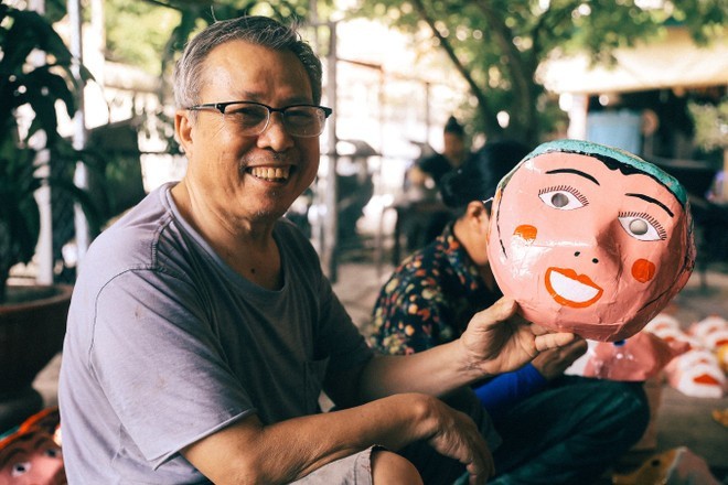 Những chiếc mặt nạ giấy bồi Trung Thu