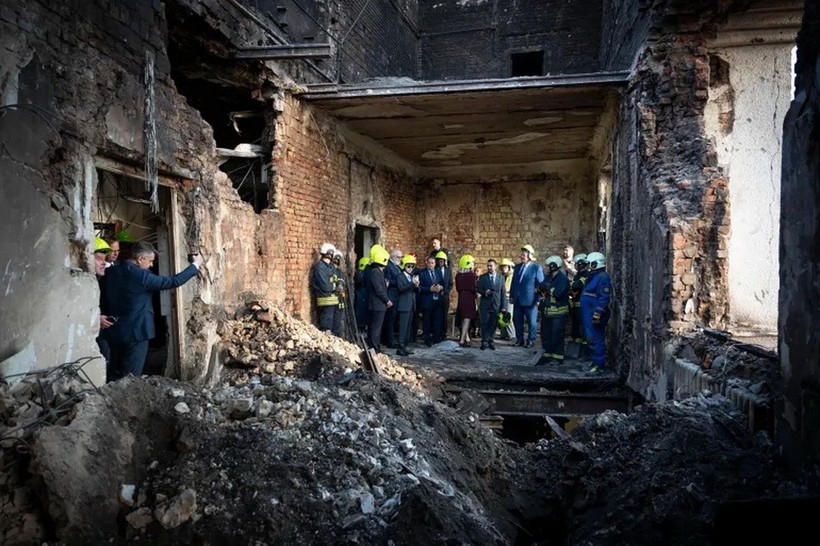 Hiện trường vụ tấn công của Nga vào tòa nhà chính phủ Ukraine ở Kiev ngày 8/9