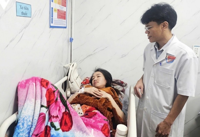 Bệnh nhân ngộ độc thực phẩm điều trị tại Bệnh viện Đa khoa Phúc Hưng.