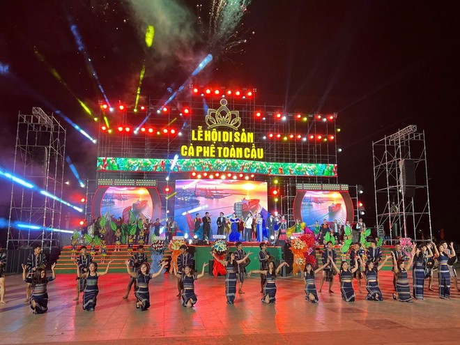 Các tiết mục trong đêm nghệ thuật “Bay lên di sản cà phê toàn cầu” khai mạc Lễ hội Di sản Cà phê Toàn cầu