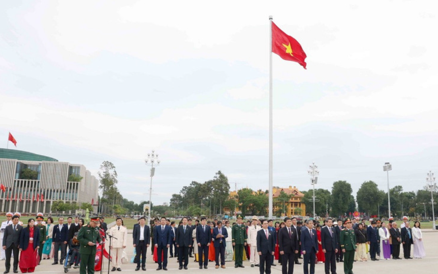 Đoàn điển hình tiêu biểu toàn quốc trong học tập và làm theo tư tưởng, đạo đức, phong cách Hồ Chí Minh năm 2025 báo công dân Bác.