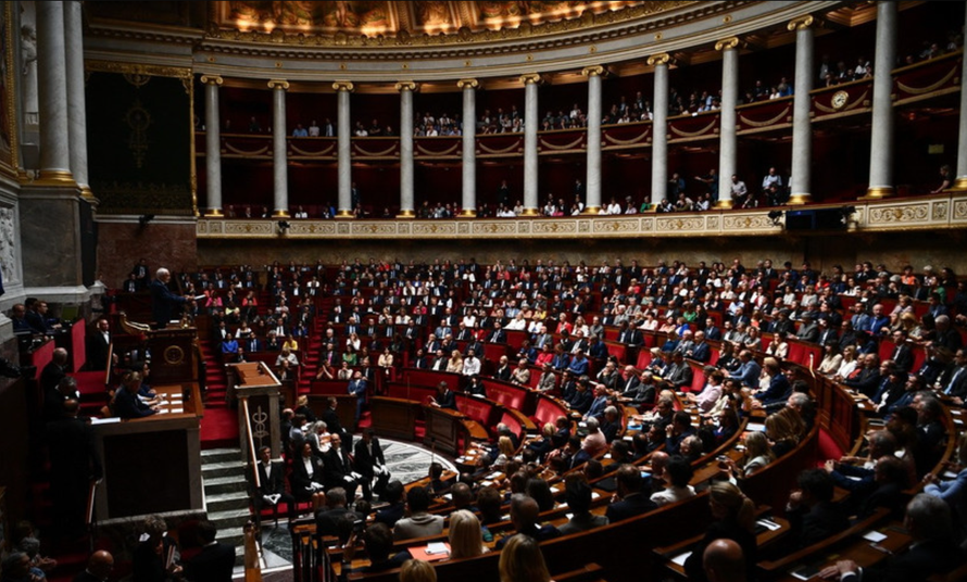 Toàn cảnh một phiên họp Quốc hội Pháp tại Paris
