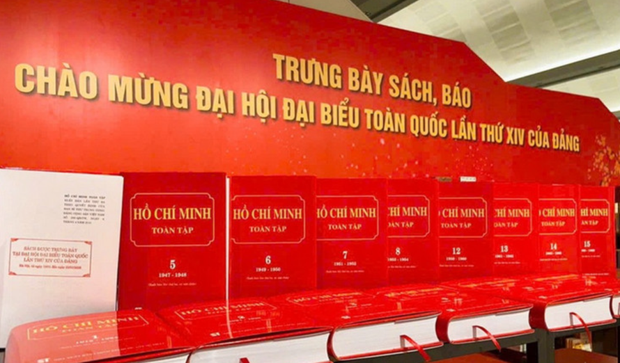 Bộ sách "Hồ Chí Minh toàn tập"