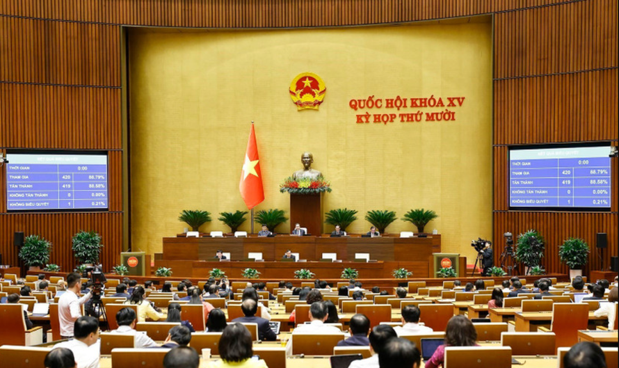 Quốc hội biểu quyết thông qua Luật Tình trạng khẩn cấp.