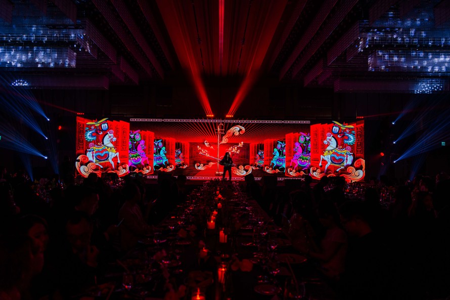 Lễ vinh danh mang chủ đề "Đi giữa biển vàng"