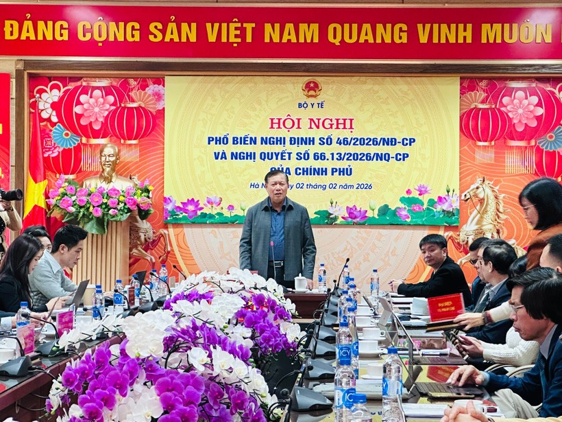 Thứ trưởng Bộ Y tế Đỗ Xuân Tuyên phát biểu tại Hội nghị.