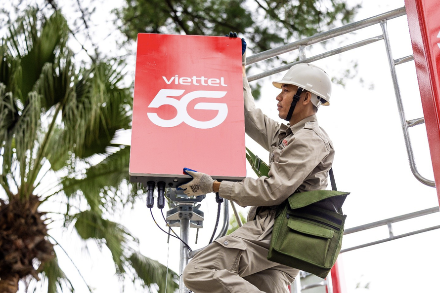 Viettel phủ sóng 5G toàn quốc, tung gói TET26 giúp người dân đón Tết vẹn toàn - hân hoan kết nối
