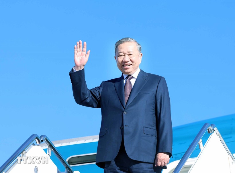 Lễ tiễn Tổng Bí thư Tô Lâm tại sân bay quân sự Andrews. Ảnh: Thống Nhất/TTXVN