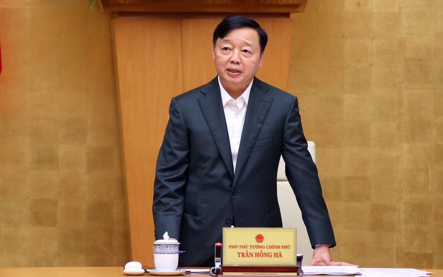 Phó Thủ tướng Trần Hồng Hà nhấn mạnh, từ nay đến thời điểm đoàn công tác của EC làm việc là giai đoạn cao điểm, các thành viên Ban Chỉ đạo, các địa phương phải tập trung kiểm tra, khắc phục tồn tại và chuẩn bị đầy đủ điều kiện cần thiết, bảo đảm sự thống nhất, liên tục và trách nhiệm.