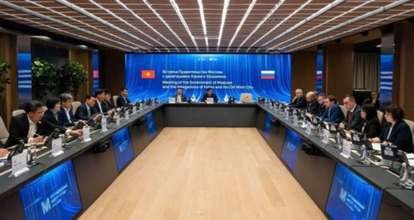 Cuộc gặp làm việc giữa thành phố Moskva, thành phố Hà Nội và thành phố Hồ Chí Minh tại Trung tâm tình huống thành phố Moskva. 