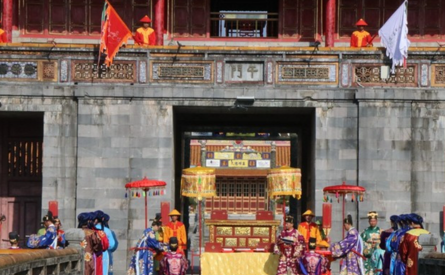 Tái hiện Lễ Ban sóc triều Nguyễn.