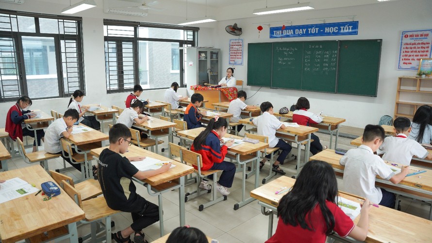 Đẩy mạnh giảng dạy bằng tiếng Anh, nâng cao chất lượng giáo viên