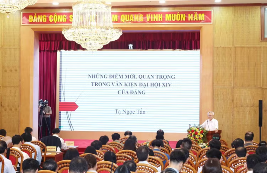 Quang cảnh hội nghị 