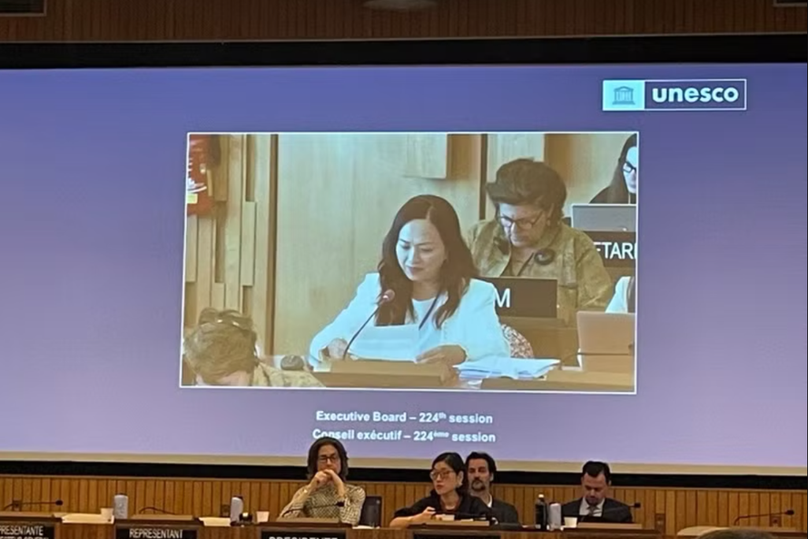 Phó Giáo sư Phan Thị Hà Dương, Giám đốc Trung tâm quốc tế Nghiên cứu và Đào tạo Toán học (ICRTM) phát biểu tại kỳ họp lần thứ 224 Hội đồng chấp hành UNESCO.