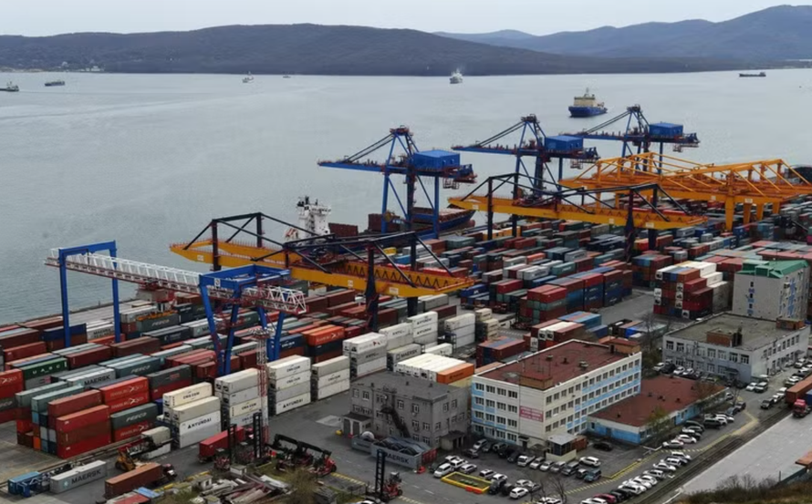 Cảng hàng hóa Vladivostok ở vùng Viễn Đông của Nga.