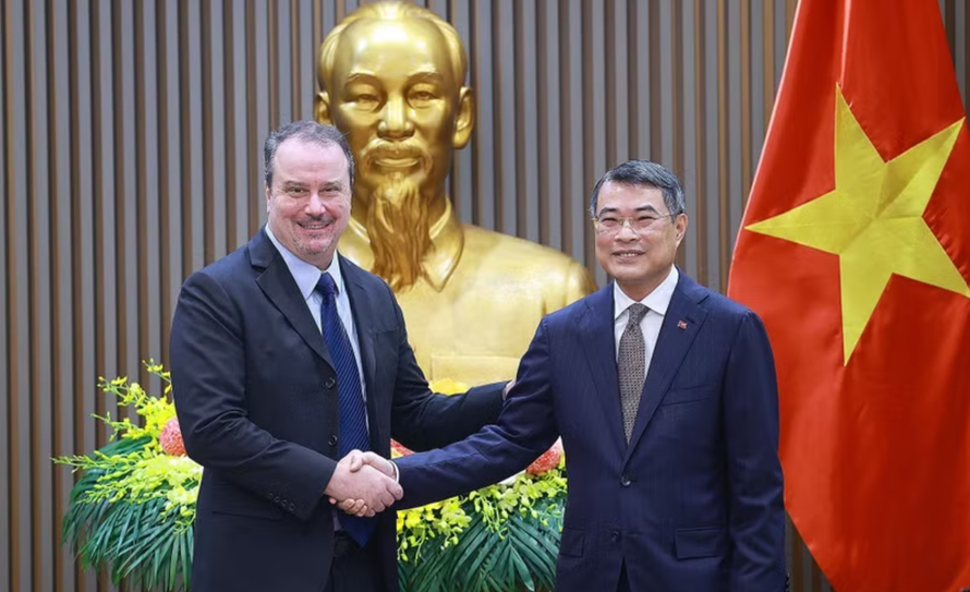 Thủ tướng Lê Minh Hưng tiếp Phó Đại diện Thương mại Hoa Kỳ Rick Switzer.