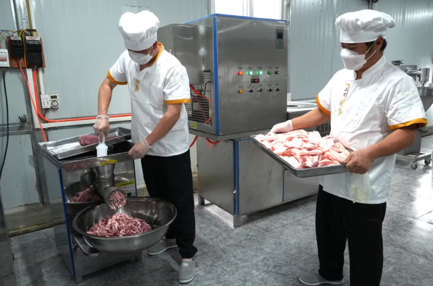 Nhiều công tác đảm bảo an toàn thực phẩm xung quanh kỳ thi. Ảnh minh họa