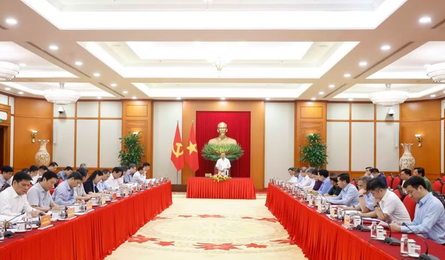 Chiều 3/6/2026, tại Trụ sở Trung ương Đảng, Tổng Bí thư, Chủ tịch nước Tô Lâm chủ trì cuộc làm việc với Ban Tổ chức Trung ương và các cơ quan liên quan về trọng tâm công tác tổ chức xây dựng Đảng theo tinh thần Nghị quyết Đại hội XIV của Đảng.