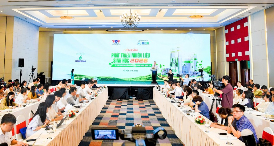 Quang cảnh tọa đàm