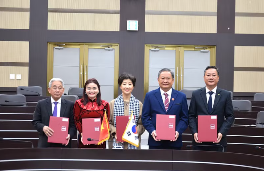 Lễ ký MOU giữa các trường Đại học và Cao đẳng của Việt Nam với Trường Hoseo. 