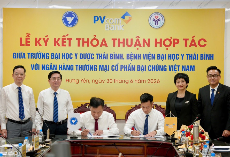 Đồng hành cùng ngành giáo dục, y tế, PVcomBank mở rộng hợp tác với trường Đại học Y Dược và Bệnh viện Đại học Y Thái Bình
