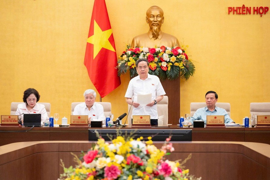 Chủ tịch Quốc hội Trần Thanh Mẫn phát biểu bế mạc Phiên họp thứ tư của Uỷ ban Thường vụ Quốc hội.