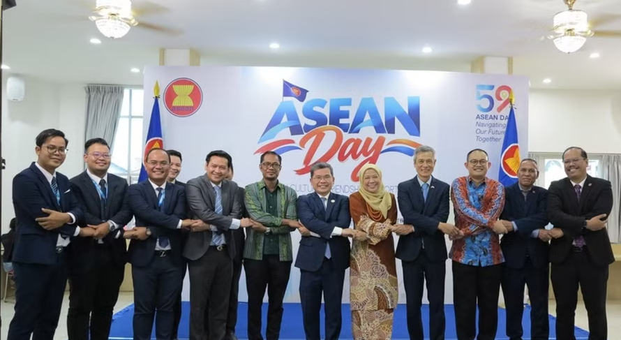 Các đại biểu tham dự sự kiện.