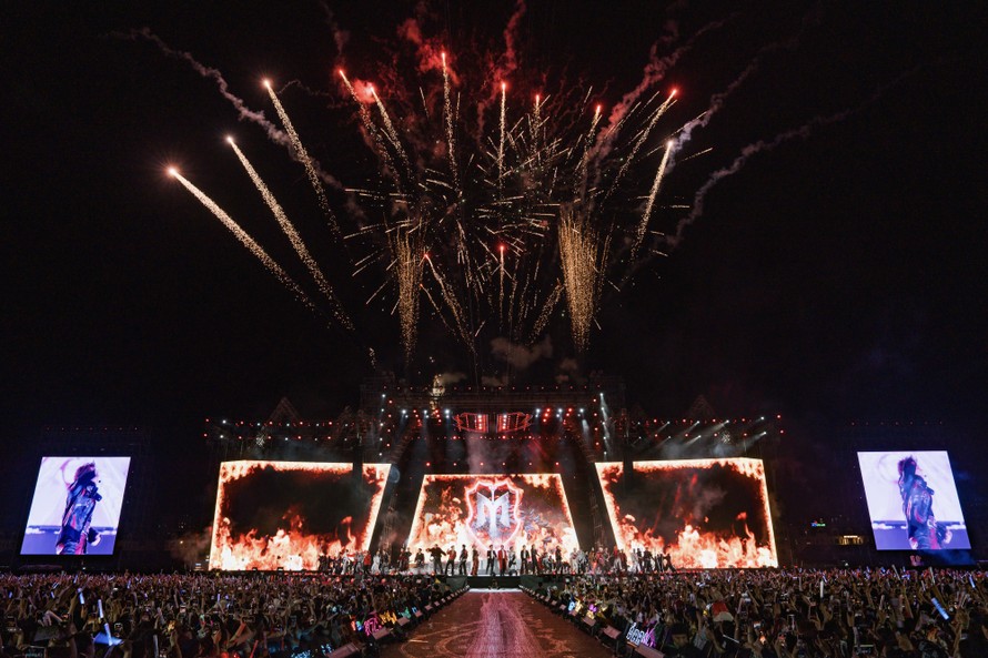 Concert day 1 Anh Trai Vượt Ngàn Chông Gai 2026: Dấu ấn thăng hoa của đại nhạc hội