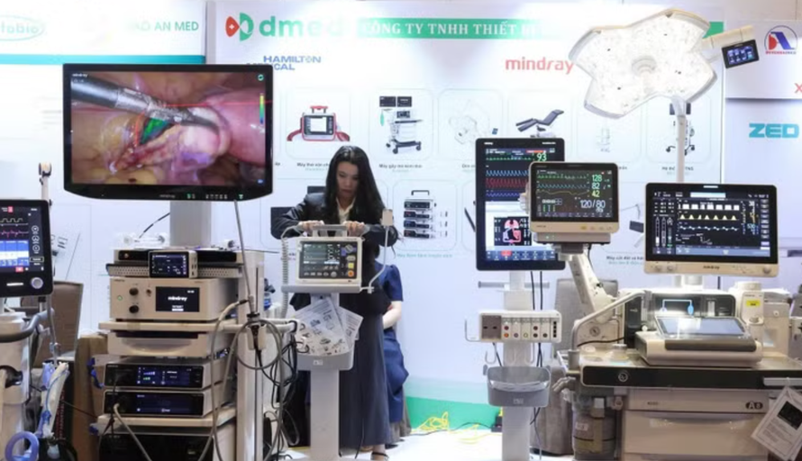 Triển lãm trang thiết bị y tế bên lề Diễn đàn Phát triển y tế tư nhân Việt Nam năm 2026. 