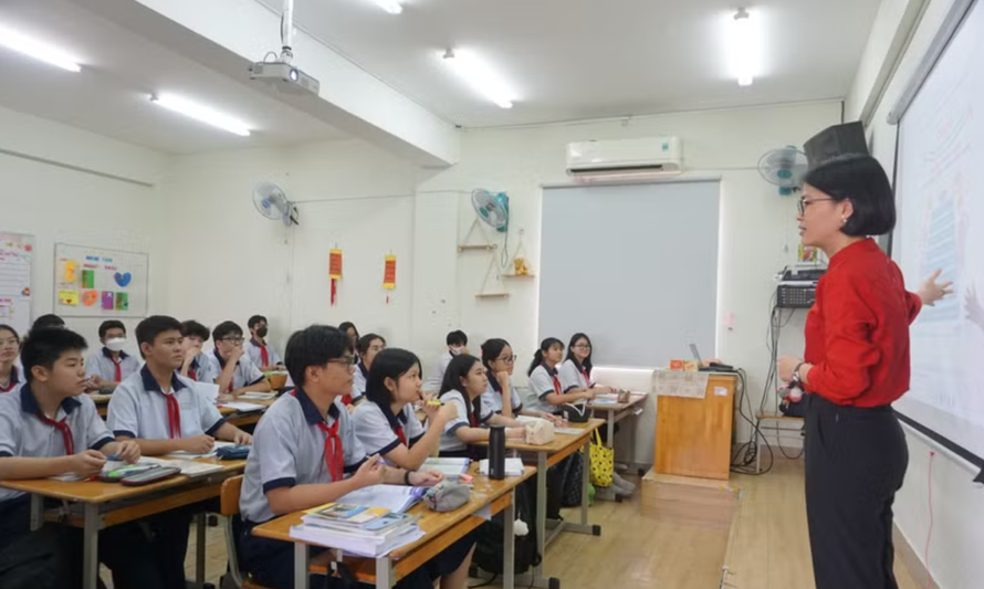 Bộ GD-ĐT lấy ý kiến người dân về thi lớp 10 chỉ với hai môn Văn và Toán