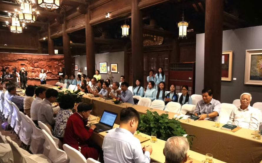 Quang cảnh hội thảo tại Di tích Văn Miếu-Quốc Tử Giám.