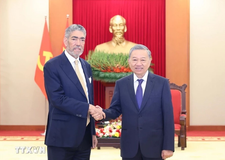 Tổng Bí thư Tô Lâm tiếp đồng chí Miguel Mejia, Tổng Bí thư Đảng Phong trào Cánh tả Thống nhất (MIU), Bộ trưởng Bộ Chính sách Hội nhập khu vực Cộng hòa Dominicana. Ảnh: Thống Nhất/TTXVN