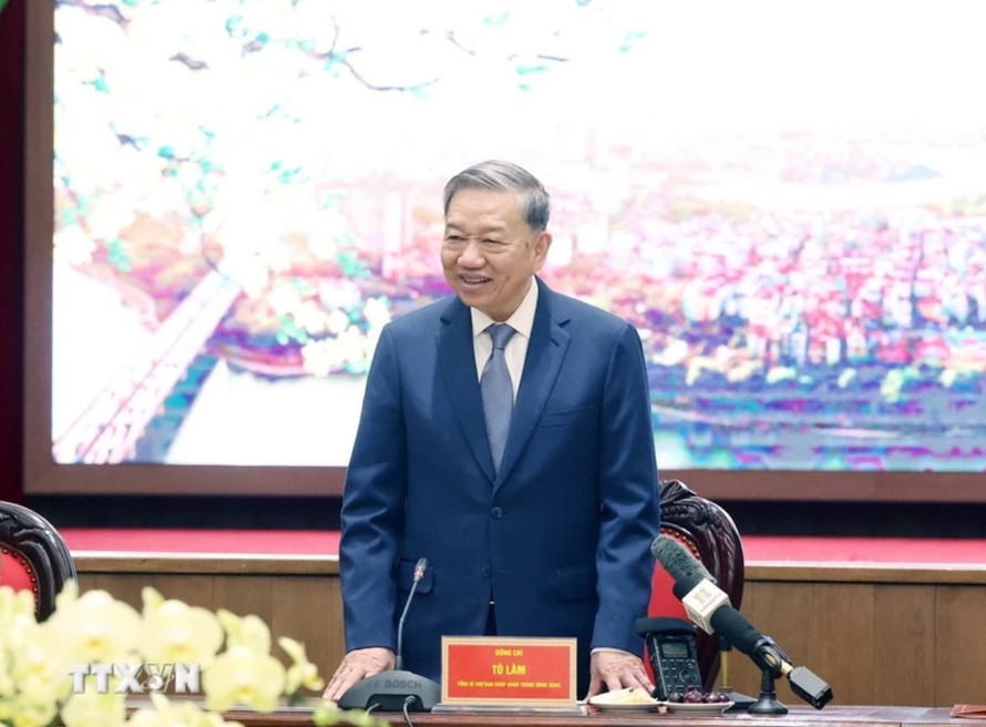 Tổng Bí thư Tô Lâm chúc Tết Đảng bộ, chính quyền và Nhân dân Thủ đô. Ảnh: Thống Nhất/TTXVN