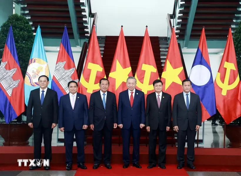 Cuộc gặp cấp cao giữa Bộ Chính trị Đảng Cộng sản Việt Nam và Ban Thường vụ Đảng Nhân dân Campuchia. Ảnh: Thống Nhất/TTXVN