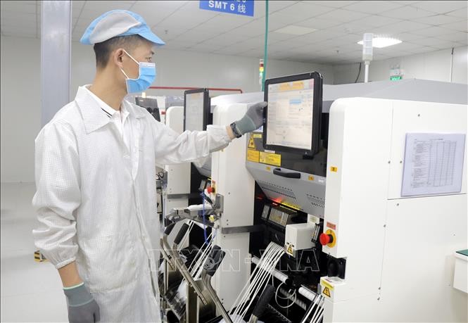 Hiện, Việt Nam đã hội tụ các điều kiện để sẵn sàng đón nhận, hợp tác với các đối tác trên thế giới trong lĩnh vực bán dẫn và AI. Ảnh minh họa: Đồng Thúy/TTXVN