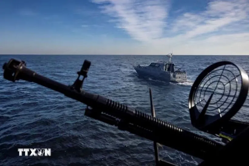 Tàu tuần tra của lực lượng phòng vệ bờ biển Ukraine gác trên Biển Đen, ngày 7/2/2024. Ảnh: Reuters/TTXVN