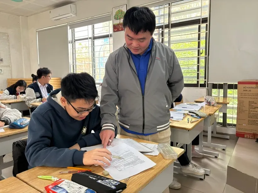 Thầy cô, học sinh tăng tốc ôn thi vào lớp 10