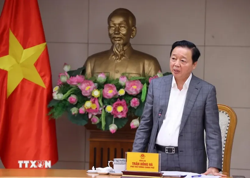 Phó Thủ tướng Trần Hồng Hà chủ trì họp về điều chỉnh Quy hoạch sử dụng đất quốc gia ngày 28/3. Ảnh: Văn Điệp/TTXVN