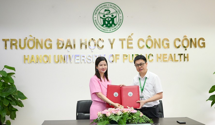 Trường Đại học Y tế Công cộng và Quỹ VinFuture công bố hợp tác triển khai “Chương trình can thiệp về phòng chống kiểm soát thuốc lá điện tử tại các trường trung học cơ sở ở các thành phố lớn tại Việt Nam”