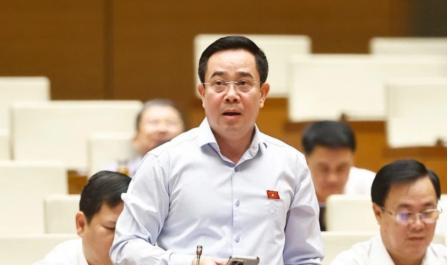 Đại biểu Quốc hội tỉnh Thái Bình Nguyễn Văn Huy phát biểu. Ảnh: Doãn Tấn