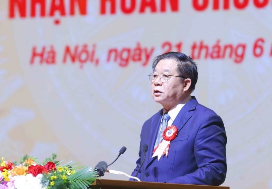 Đồng chí Nguyễn Trọng Nghĩa, Ủy viên Bộ Chính trị, Bí thư Trung ương Đảng, Trưởng Ban Tuyên giáo và Dân vận Trung ương đọc diễn văn Lễ kỷ niệm. Ảnh: Phương Hoa