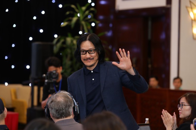 Đạo diễn Tony Bùi. 