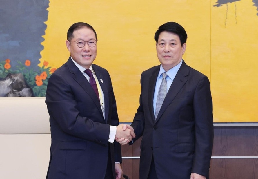 Chủ tịch nước Lương Cường tiếp ông Hyun Sang Cho, Chủ tịch Hội đồng Tư vấn kinh doanh APEC 2025, Phó Chủ tịch Tập đoàn Hyosung (Hàn Quốc). Ảnh: Lâm Khánh