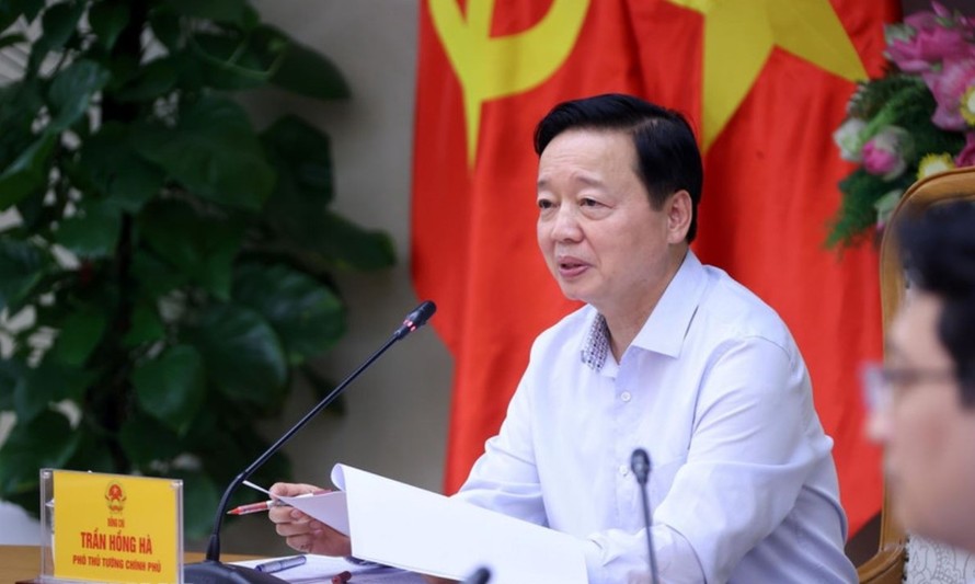 Phó Thủ tướng Trần Hồng Hà phát biểu chỉ đạo cuộc họp. Ảnh: Văn Điệp